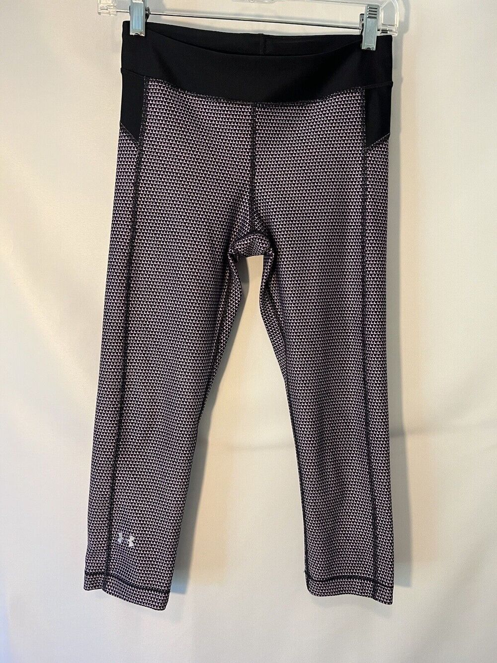 Under Armour Pink & Black Houndstooth Compression Leggings Size XS EUC